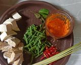 Foto langkah ke 1 dari resep Sayur Santan Kuah Kuning Jadul.