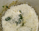 வெந்தயக் கீரை புலாவ் ரெசிபி ஸ்டேப் 3 புகைப்படம்