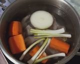 Hình bước làm 2 của món Nước Cốt Xương Hầm (Bone Broth) - trữ đông lạnh