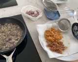 A picture of step 1 of Spicy Minced Chicken.