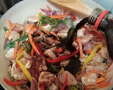 Foto del paso 4 de la receta: Verduras salteadas con pollo y arroz blanco!! 🥙