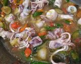 Foto langkah ke 5 dari resep Tumis Cumi sontong pedas..