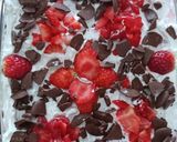 Foto do passo 9 de Bolo de chocolate com recheio de morango e chantininho