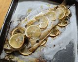 Foto del passaggio 3 della ricetta Spigola con limone 🍋