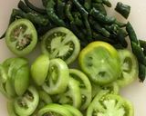 Foto langkah ke 6 dari resep Cumi Asin Cabai Hijau.