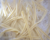 Foto del paso 3 de la receta: Tagliatelle al huevo con carbonara de champiñón