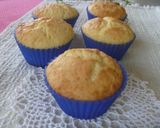 A picture of step 8 of Cream Cheese Yogurt Muffins.