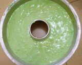 Foto langkah ke 7 dari resep Bolu pandan pisang keju.