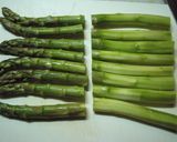 A picture of step 1 of Asparagus in Olive Oil.