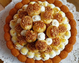 Foto del paso 11 de la receta: Bizcocho de vainilla y almendras con nata y profiteroles rellenos de lemon curd y toffee