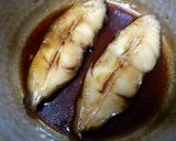 A picture of step 2 of Easy & Rich Soy Sauce Flavored Flounder.