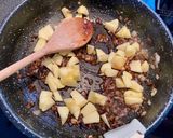 Une image de l'étape 7 de FEUILLETÉS POMME - CAMEMBERT NORMANDE 😜.
