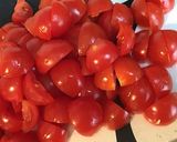 Une image de l'étape 5 de Salade de frisée aux tomates cerises,olives et câpres.