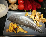 Foto del paso 8 de la receta: Pimientos rellenos con bacalao y arroz sobre salsa de tomate