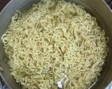 Foto langkah ke 1 dari resep Mie Goreng Kulit Ayam.