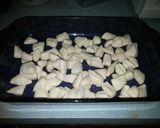 A picture of step 1 of Sausage biscuits eggs casserole.