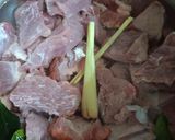 Foto langkah ke 1 dari resep Rawon Daging.