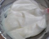 A picture of step 5 of Pure White Roll Cake.