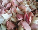 A picture of step 1 of Courgette and bacon breakfast hash!.