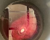 Foto del passaggio 7 della ricetta Tortino al Cioccolato, Amaretti e Fragole