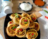 A picture of step 5 of Baked Pinwheel Samosa.