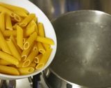 A picture of step 1 of Bacon and Chilli Pasta.