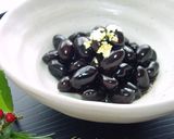 A picture of step 7 of 'Kuromame' Simmered Black Soy Beans (For Osechi New Year's Feast).