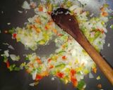 Foto del paso 1 de la receta: Arroz amarillo con pollo y vegetales