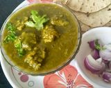 A picture of step 1 of Daal Palak & dal pakodi curry.