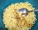 Foto langkah ke 2 dari resep Mie Goreng Burung Dara.