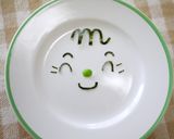 A picture of step 2 of Melon Panna Omurice Charaben.