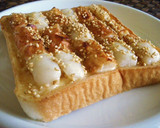 A picture of step 3 of Chikuwa Toast.