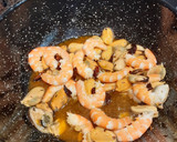 Foto del paso 2 de la receta: Espaguetis frutti di mare