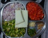 A picture of step 2 of Paneer chilli roll.
