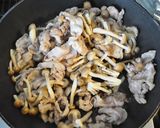 A picture of step 2 of Our Household's Staple ＊ Pan-Fried Pork with Ginger ♬.