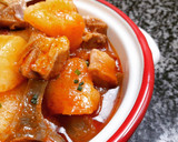 Foto del paso 9 de la receta: Patatas estofadas con costillas y alcachofas