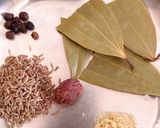 वेजिटेबल पुलाव (vegetable pulao recipe in Hindi) रेसिपी चरण 2 फोटो