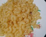A picture of step 7 of Macroni pizza.
