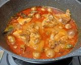 Foto langkah ke 6 dari resep Gulai Ayam Kentang.