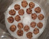 Áfonyás muffin (élő édesség, aszalt) recept fázis 3 fotója
