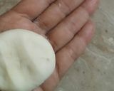 A picture of step 4 of Karari kachori.