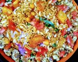 A picture of step 3 of Bhelpuri.