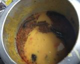 A picture of step 3 of Gujarati khatti meethi dal.