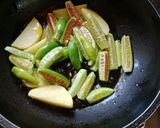 A picture of step 2 of Begun-Kundri Chorchori.