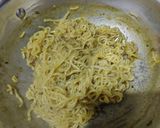 मैगी बर्स्ट बन्स(Maggi burst buns recipe in Hindi) रेसिपी चरण 2 फोटो