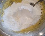 Foto del paso 3 de la receta: Galletitas de maicena con chispas de chocolate