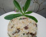 Foto langkah ke 3 dari resep Nasi Goreng Daun Ginseng Daging Sapi.