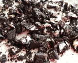 Foto del paso 1 de la receta: Heladitos con Oreos 😋🍦