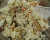 A picture of step 5 of Flower Chirashi Sushi.