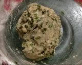 A picture of step 2 of Aloo parantha.
